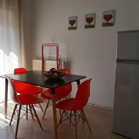 Seaside Family Apartment In Paralia Dionisiou Dış mekan fotoğraf