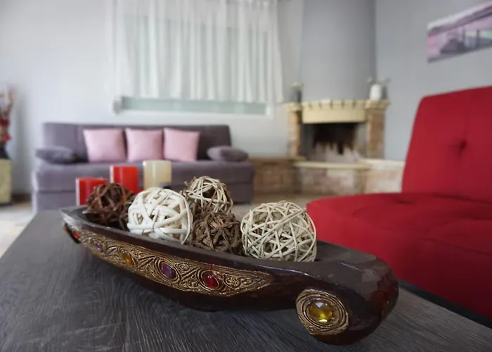 Seaside Family Apartment In Paralia Dionisiou